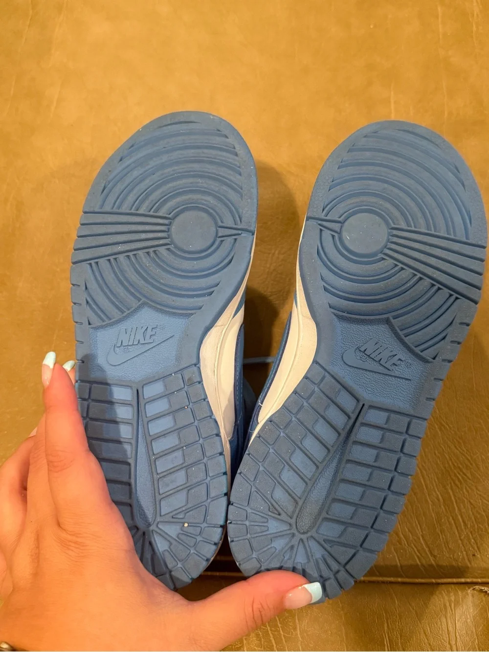 Nike youth low